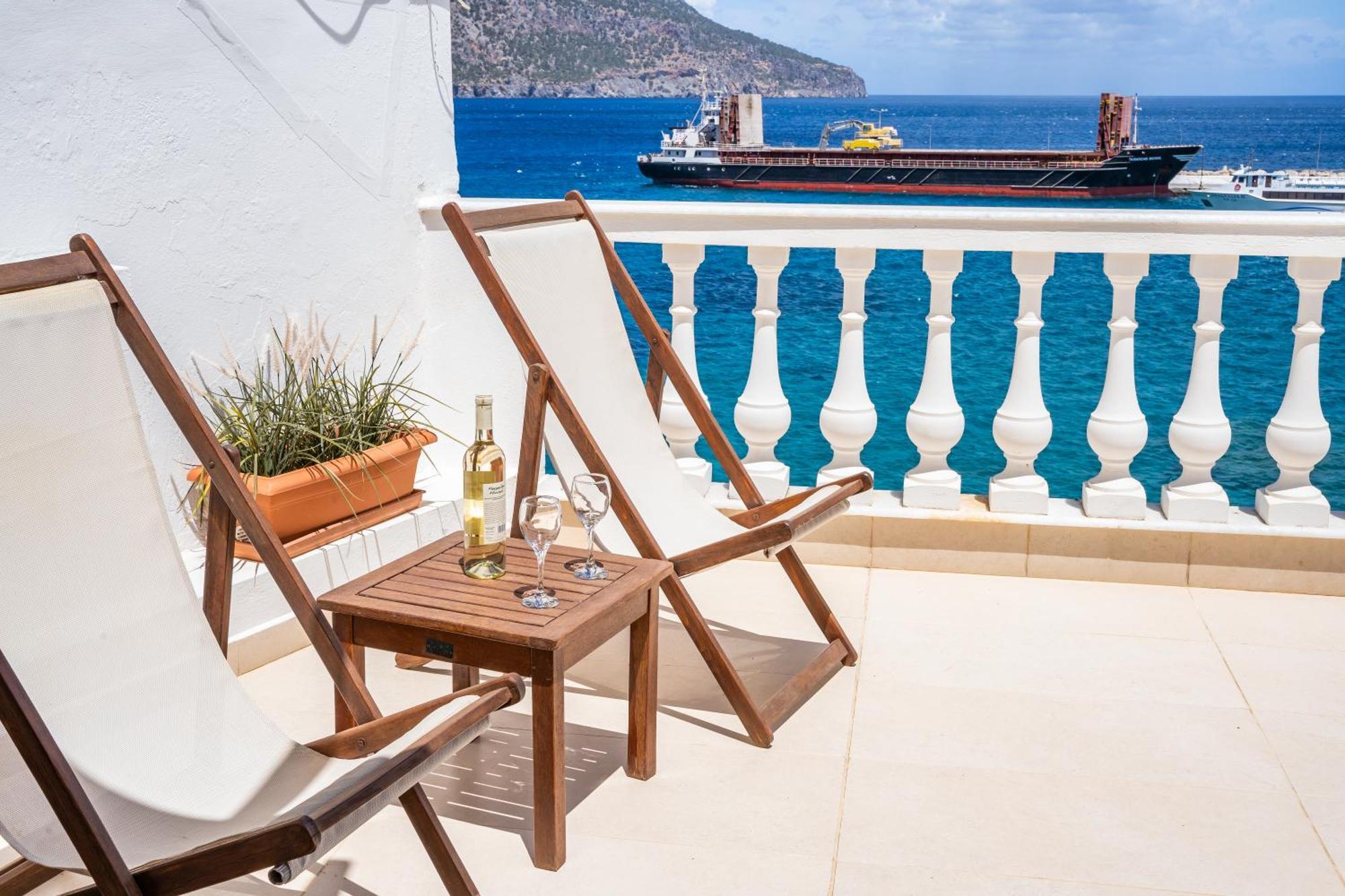 Mimis & Connie 2 Apartment Karpathos Ngoại thất bức ảnh