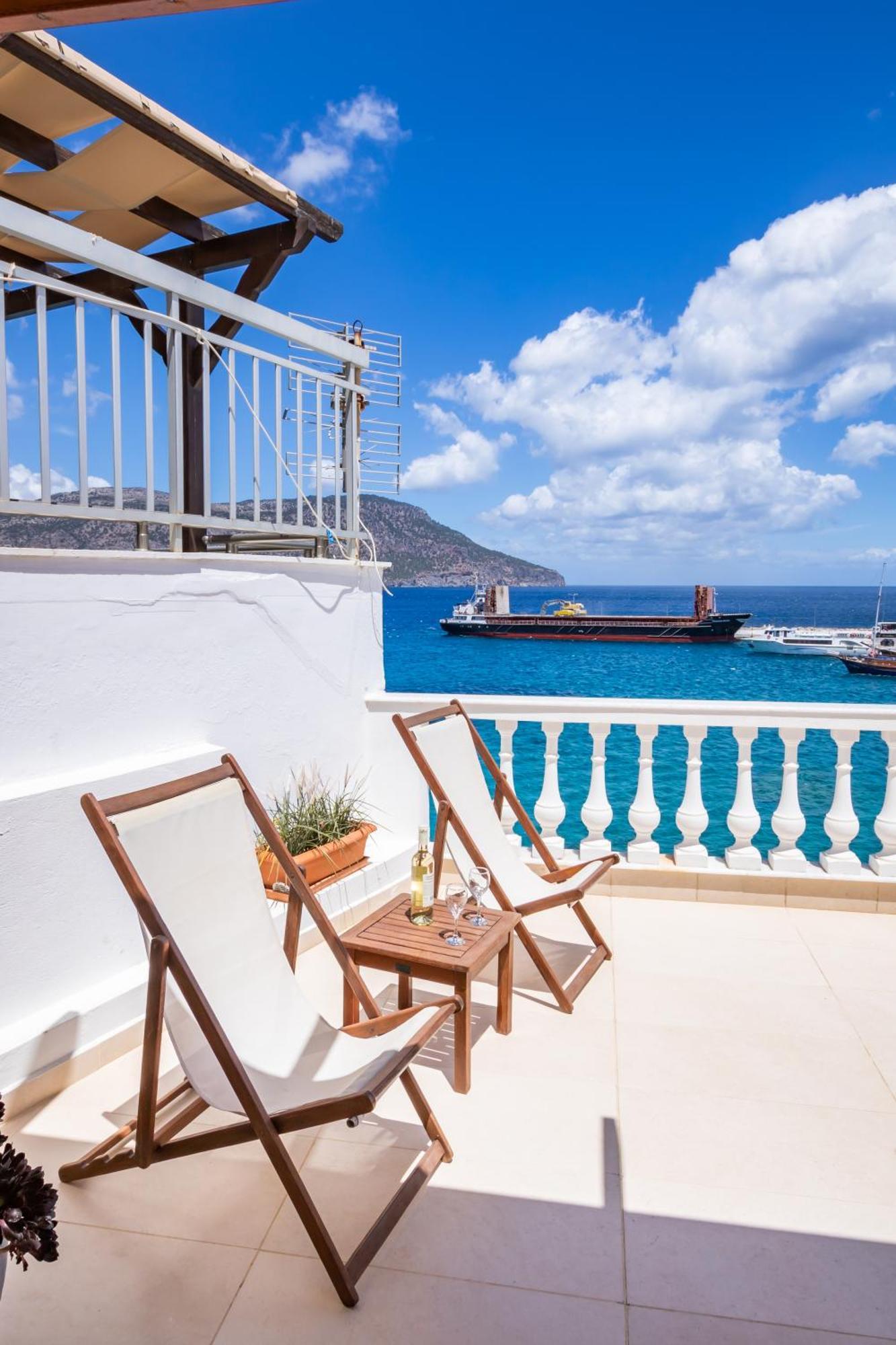 Mimis & Connie 2 Apartment Karpathos Ngoại thất bức ảnh
