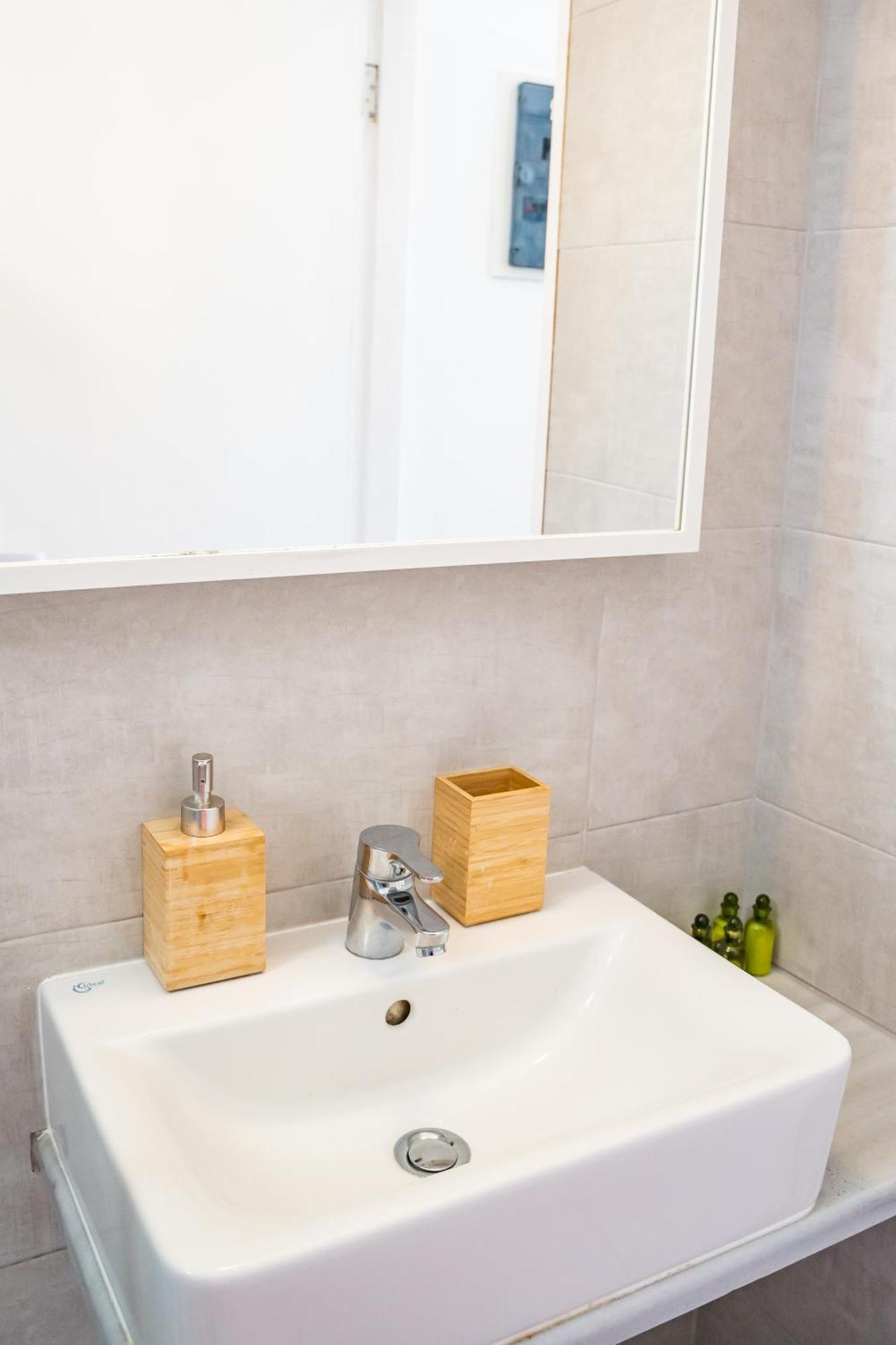 Mimis & Connie 2 Apartment Karpathos Ngoại thất bức ảnh