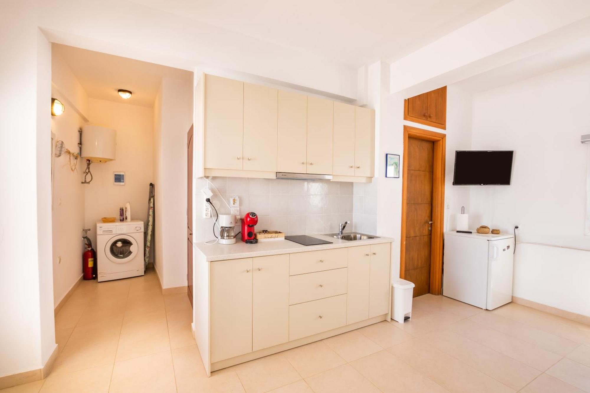 Mimis & Connie 2 Apartment Karpathos Ngoại thất bức ảnh